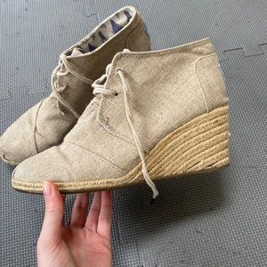 Toms Wedges